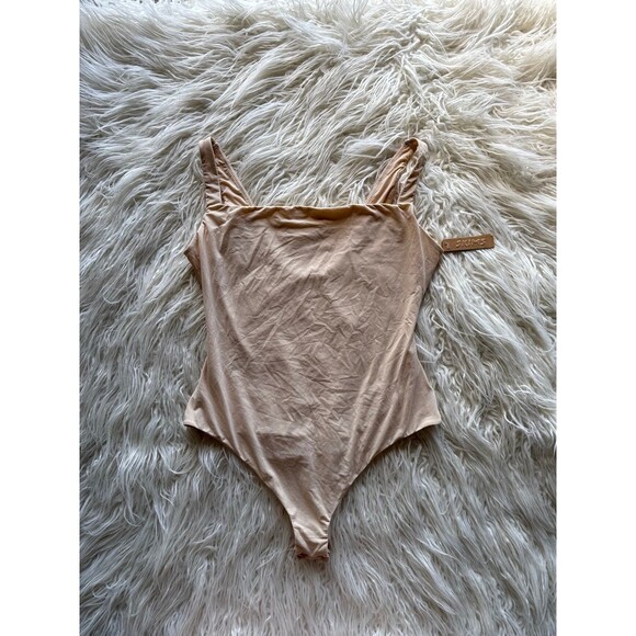 Skims Fits Everybody Square Neck Bodysuit Sand Size Large - Picture 2 of 8